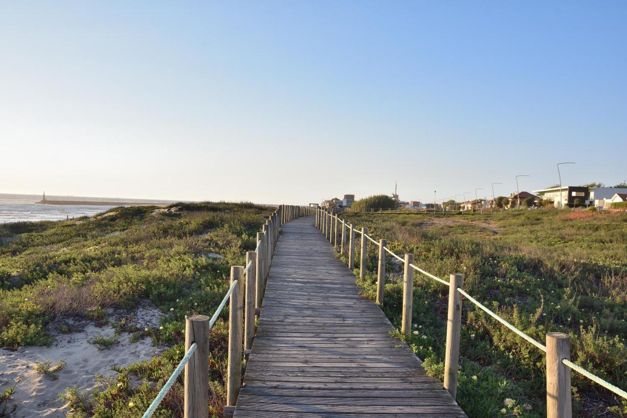 Retiro Da Praia Da Aguda Arcozelo  Exterior photo